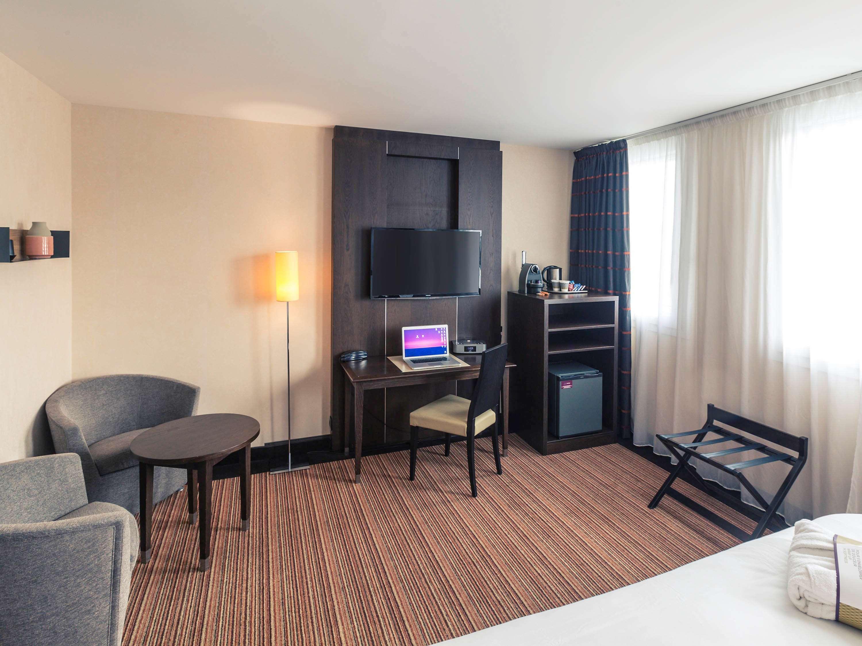 Hotel Mercure Rennes Cesson Exterior photo