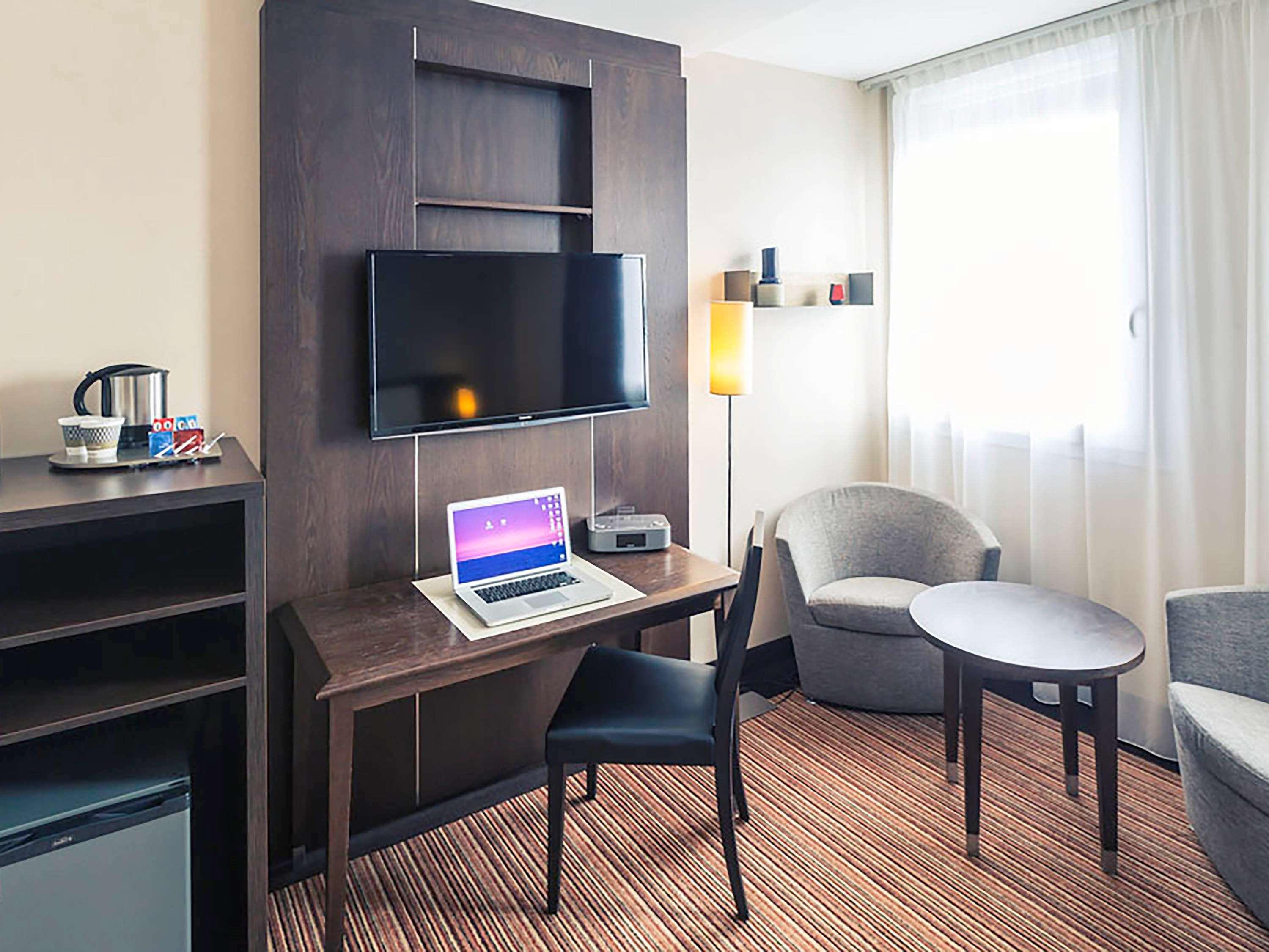Hotel Mercure Rennes Cesson Exterior photo