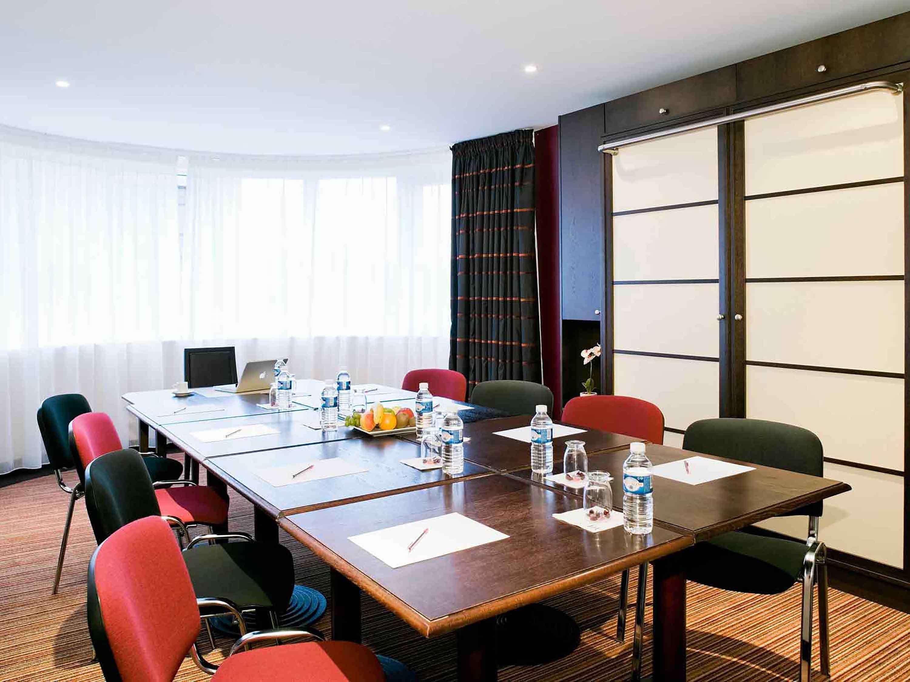 Hotel Mercure Rennes Cesson Exterior photo