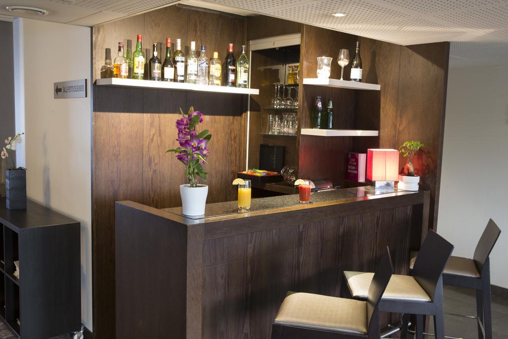 Hotel Mercure Rennes Cesson Exterior photo